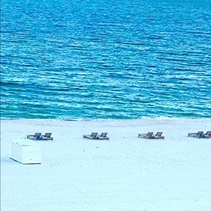 Meet your Posher, Grant